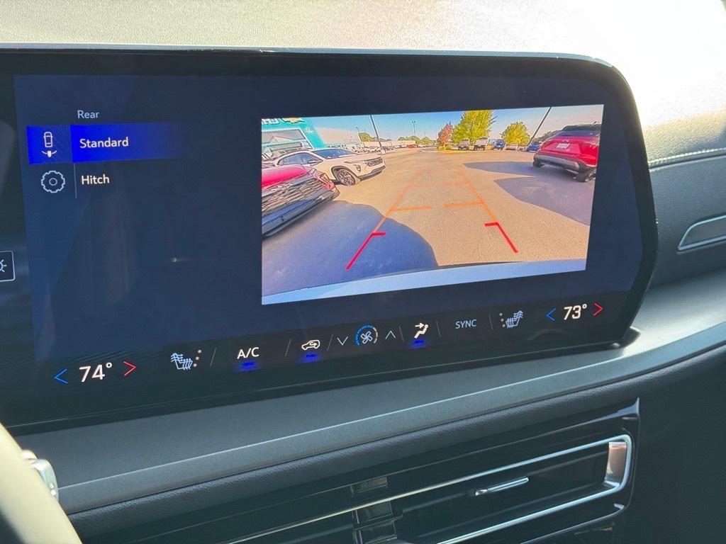 new 2026 Chevrolet Traverse car, priced at $44,555