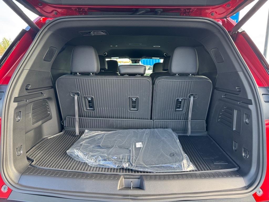 new 2026 Chevrolet Traverse car, priced at $41,235