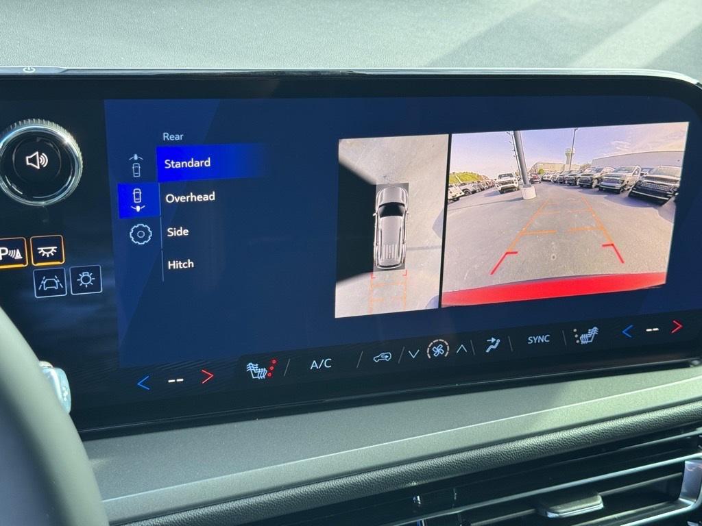 new 2026 Chevrolet Traverse car, priced at $41,235