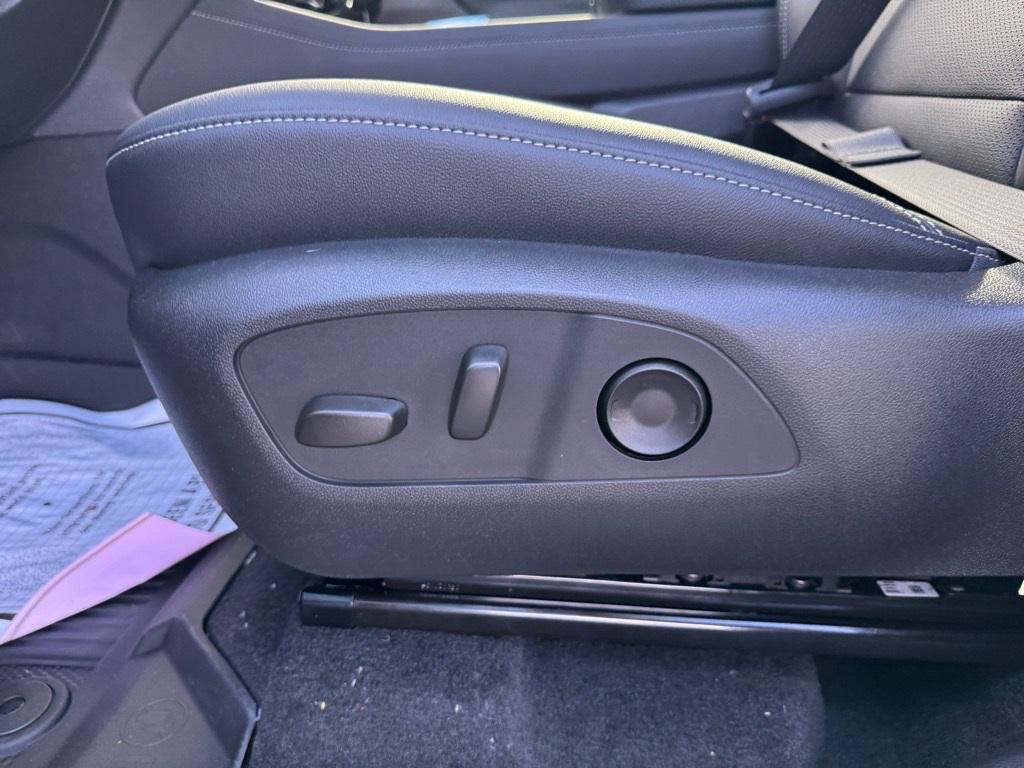 new 2026 Chevrolet Traverse car, priced at $41,235