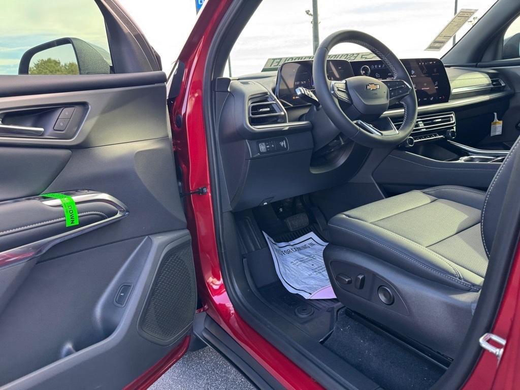 new 2026 Chevrolet Traverse car, priced at $41,235