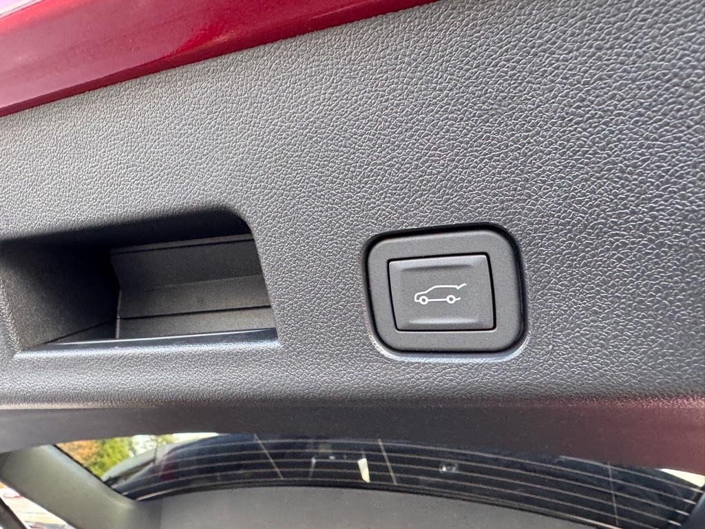 new 2026 Chevrolet Traverse car, priced at $41,235