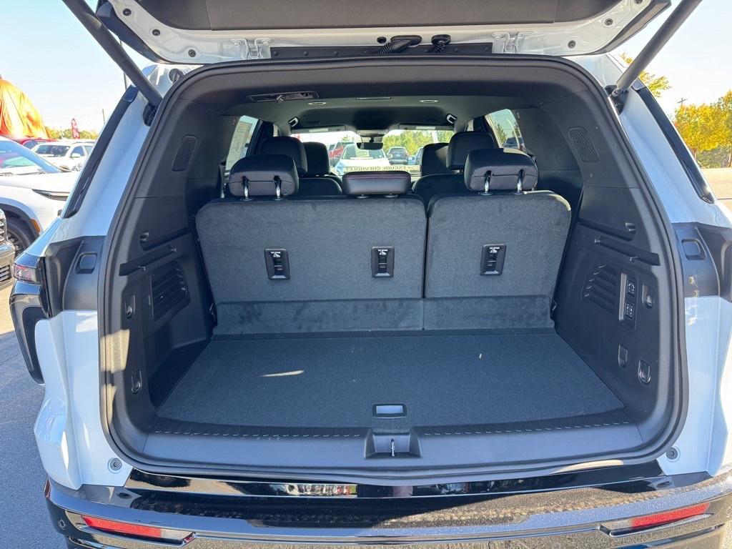 new 2026 Chevrolet Traverse car, priced at $57,988