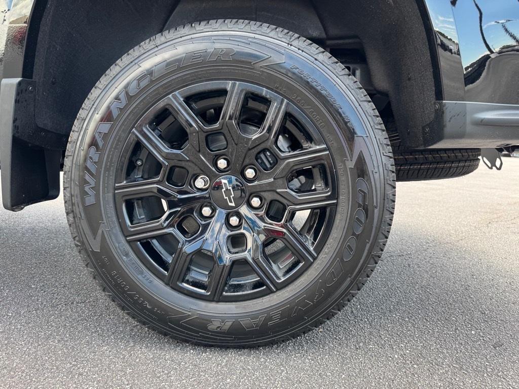 new 2026 Chevrolet Colorado car, priced at $30,640
