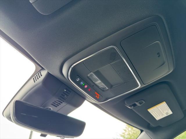 new 2025 Chevrolet Traverse car, priced at $54,165
