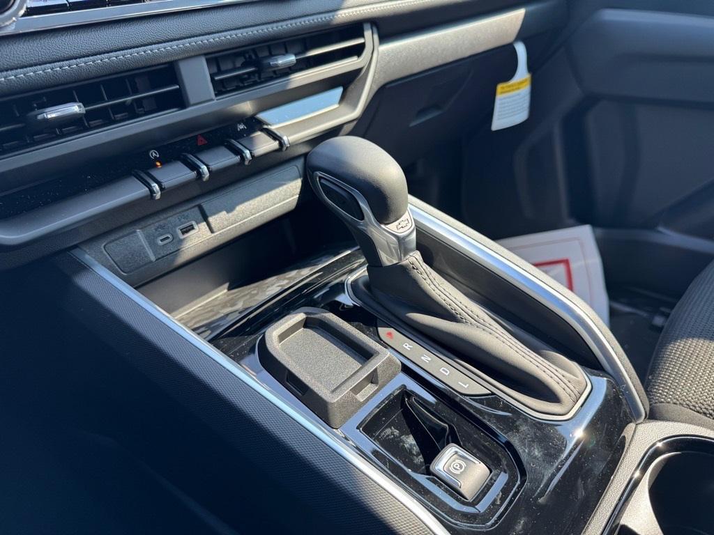 new 2025 Chevrolet Colorado car, priced at $32,970