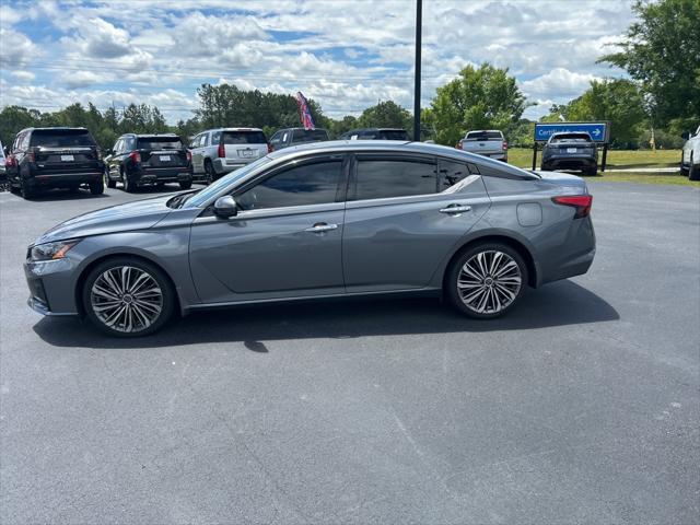 used 2023 Nissan Altima car, priced at $28,862