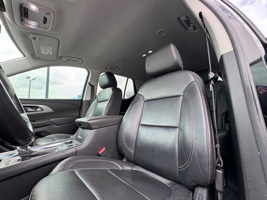 used 2020 Chevrolet Traverse car, priced at $28,322
