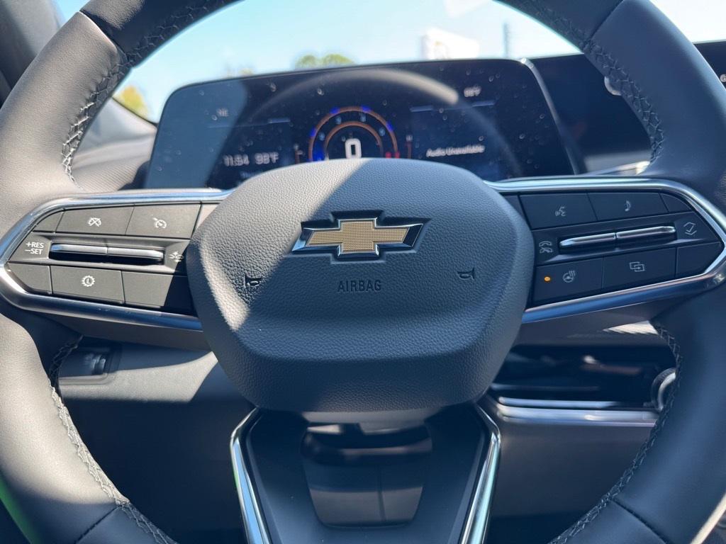 new 2026 Chevrolet Equinox car, priced at $25,495
