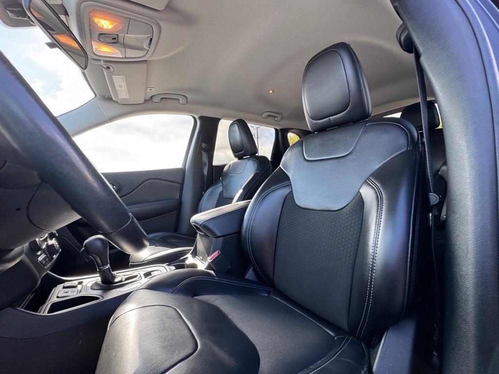 used 2019 Jeep Cherokee car, priced at $15,862