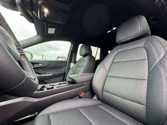new 2026 Chevrolet Equinox car, priced at $33,635