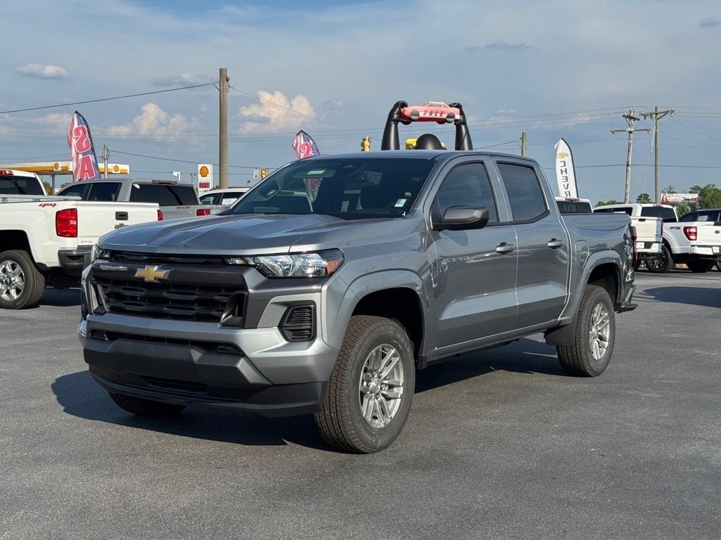 new 2025 Chevrolet Colorado car, priced at $32,970