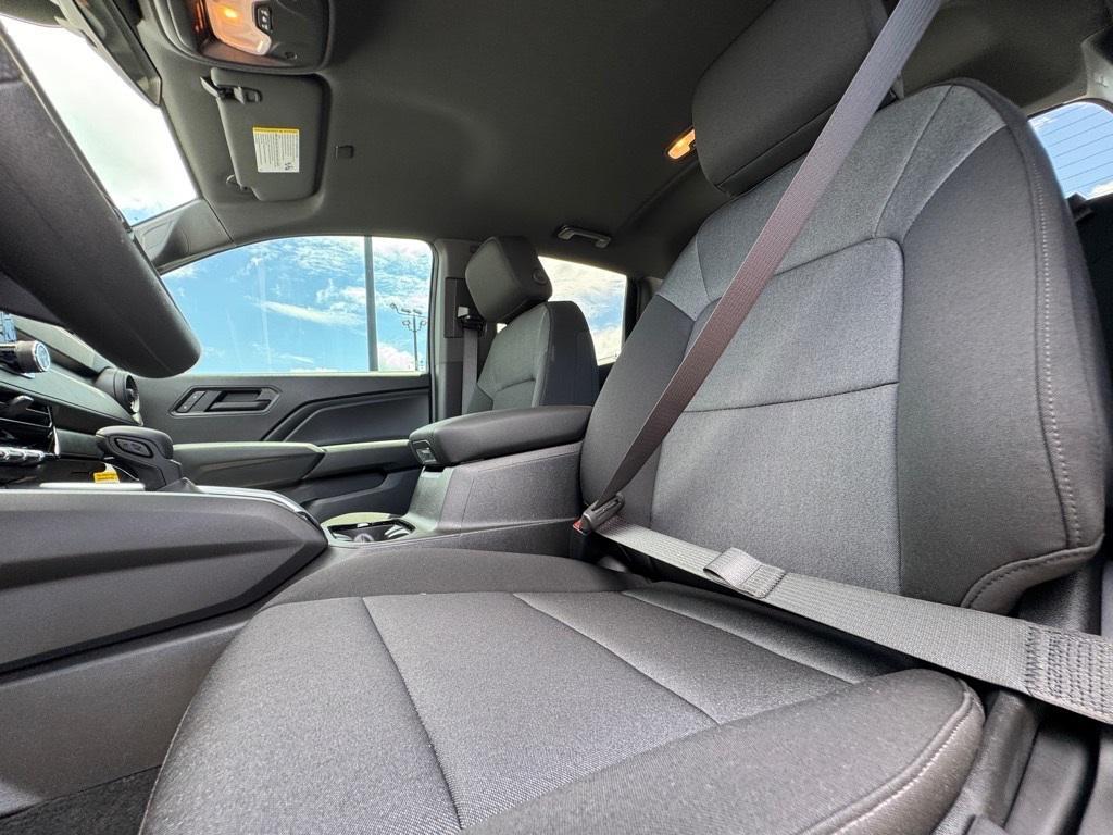 new 2026 Chevrolet Colorado car, priced at $30,640