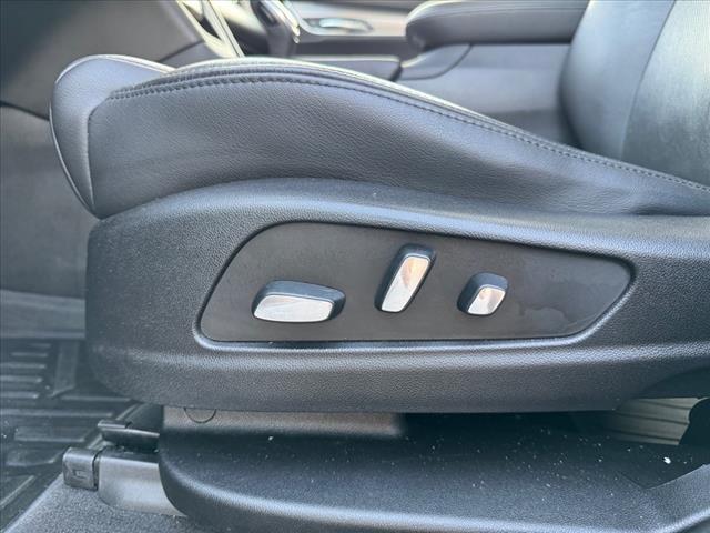 used 2019 Cadillac XT5 car, priced at $28,362