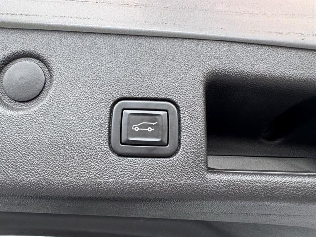 used 2021 Chevrolet Equinox car, priced at $21,862