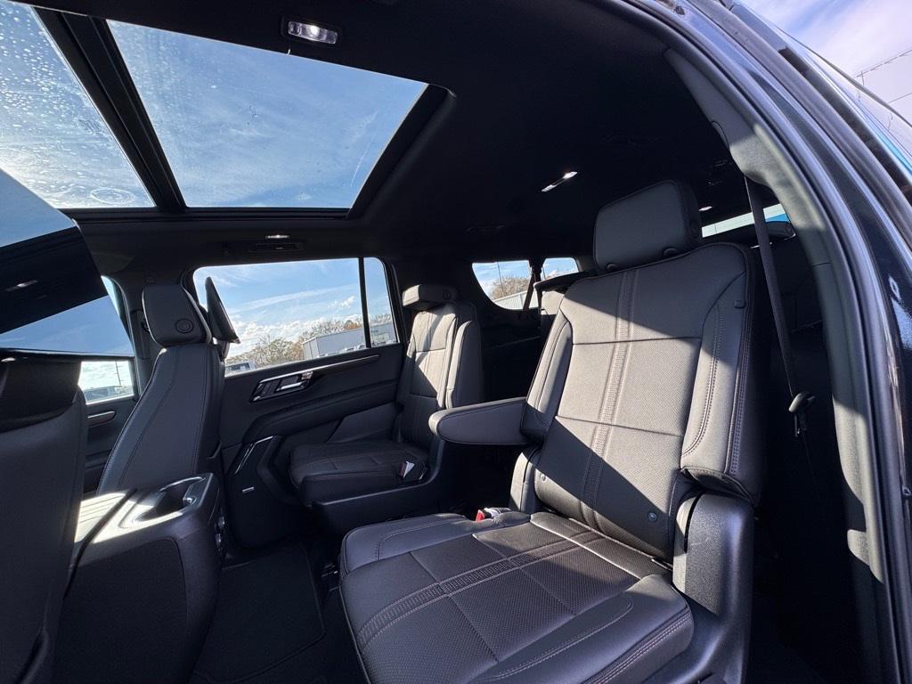 new 2025 Chevrolet Suburban car, priced at $92,725