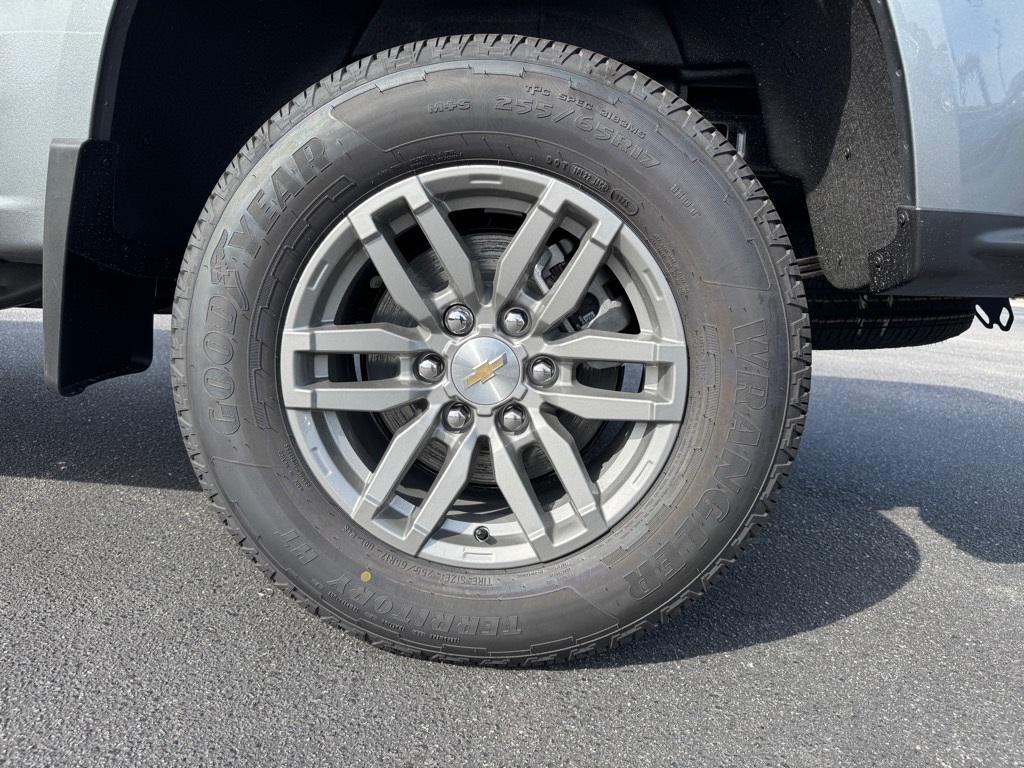 new 2025 Chevrolet Colorado car, priced at $35,965