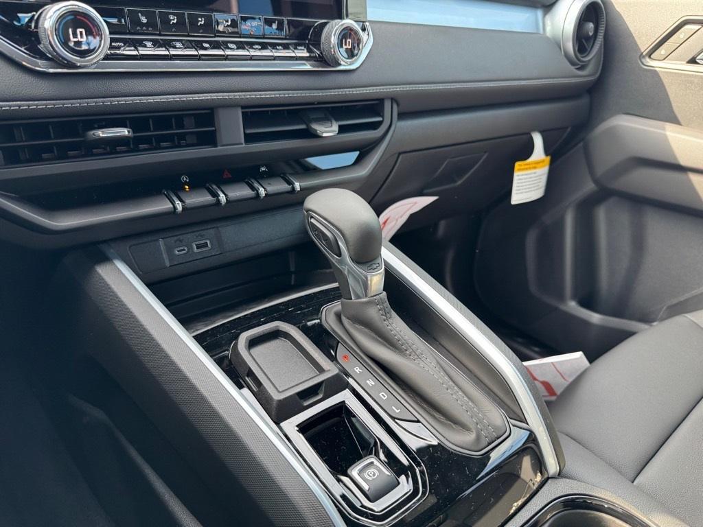 new 2025 Chevrolet Colorado car, priced at $35,965