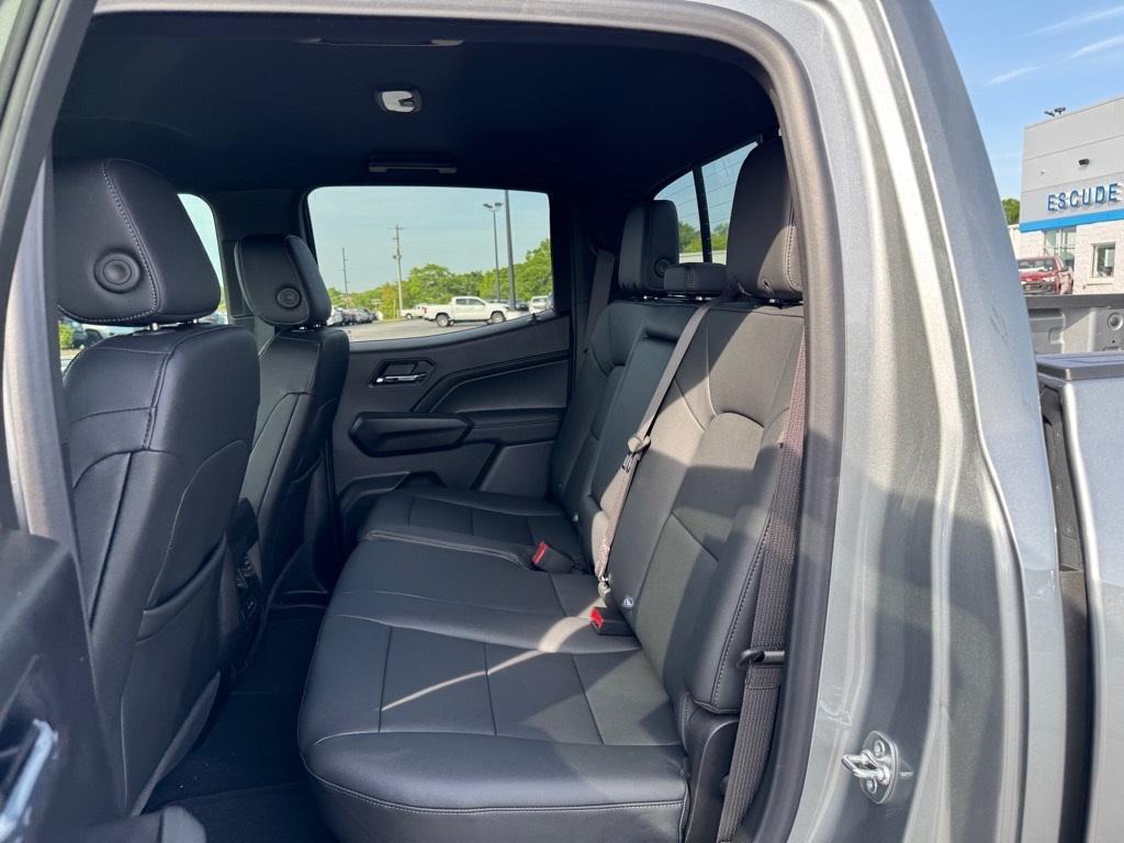 new 2025 Chevrolet Colorado car, priced at $35,965