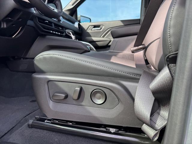 new 2025 Chevrolet Colorado car, priced at $35,965