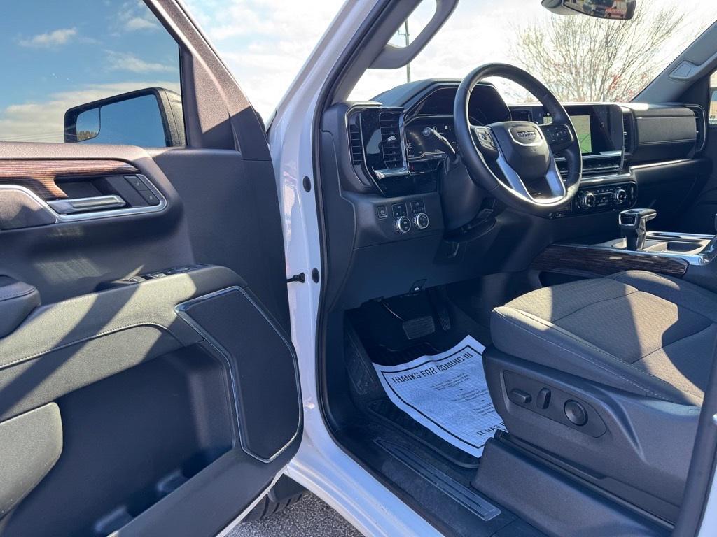 used 2023 GMC Sierra 1500 car, priced at $44,000