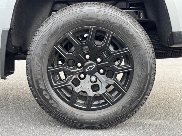 new 2025 Chevrolet Colorado car, priced at $31,215