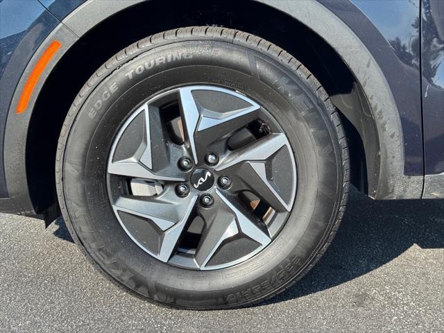 used 2023 Kia Sorento Hybrid car, priced at $32,862