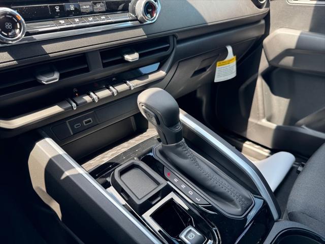 new 2025 Chevrolet Colorado car, priced at $30,740