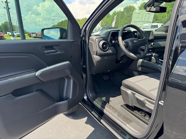 new 2025 Chevrolet Colorado car, priced at $30,740