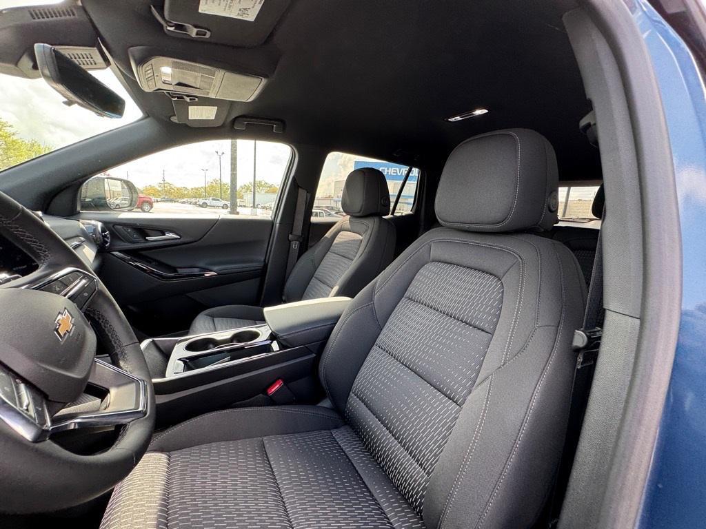 used 2025 Chevrolet Equinox car, priced at $28,862