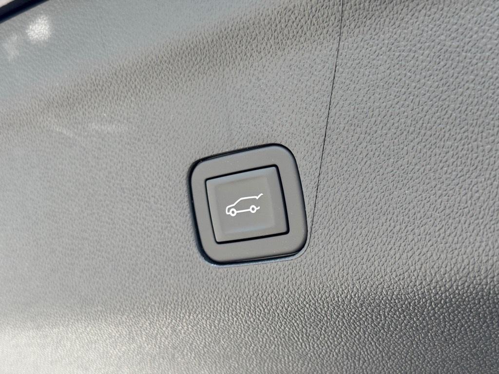 new 2025 Chevrolet Suburban car, priced at $73,320
