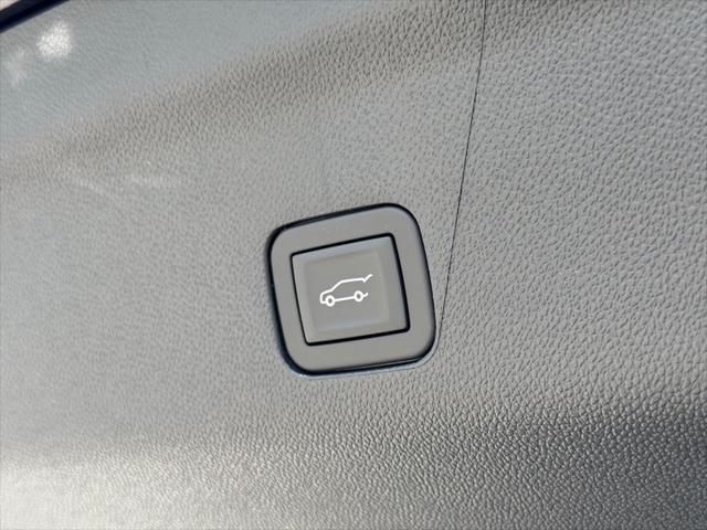 new 2025 Chevrolet Suburban car, priced at $77,999