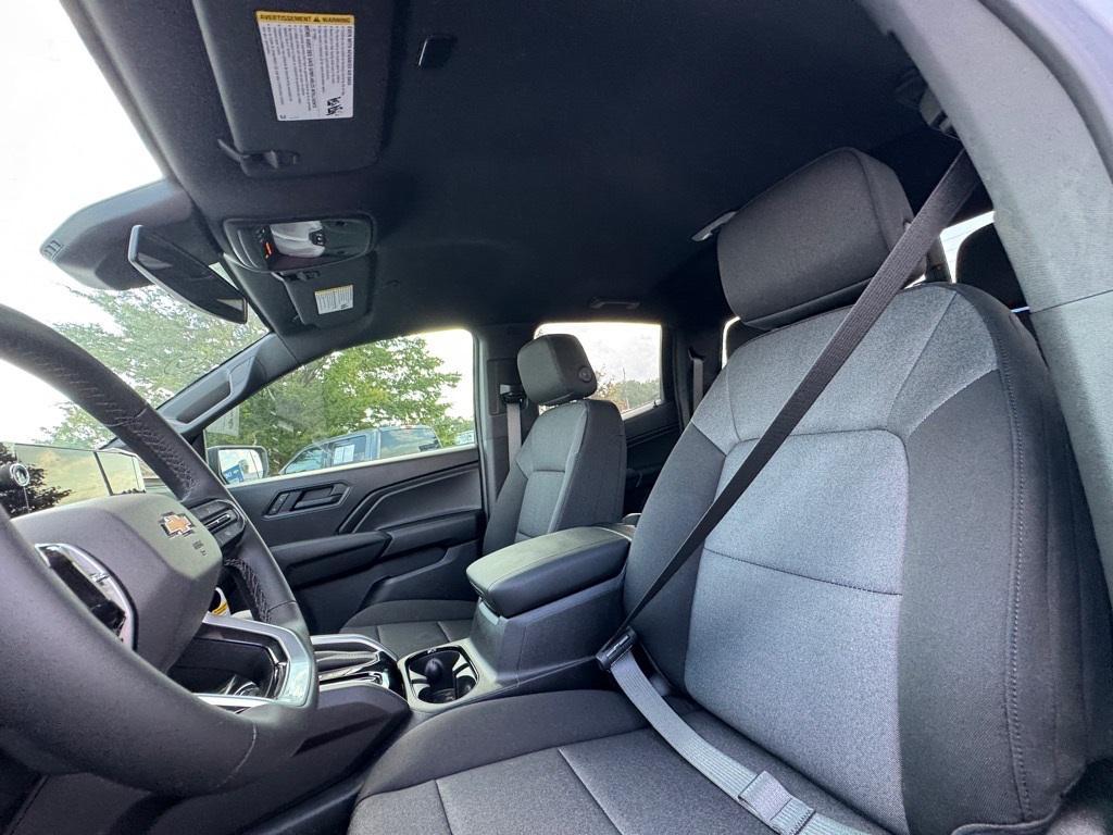 new 2026 Chevrolet Colorado car, priced at $30,515