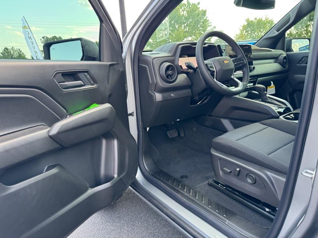 new 2026 Chevrolet Colorado car, priced at $30,515