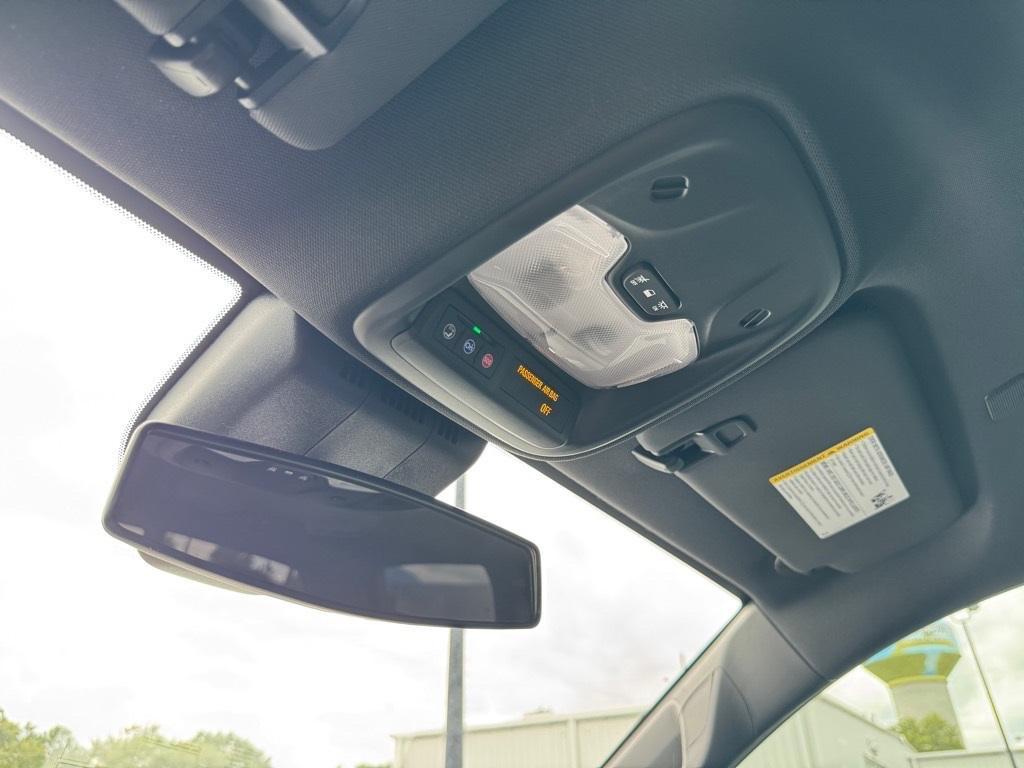 new 2026 Chevrolet Colorado car, priced at $31,135