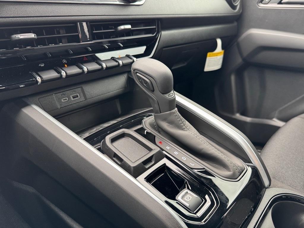 new 2026 Chevrolet Colorado car, priced at $31,135