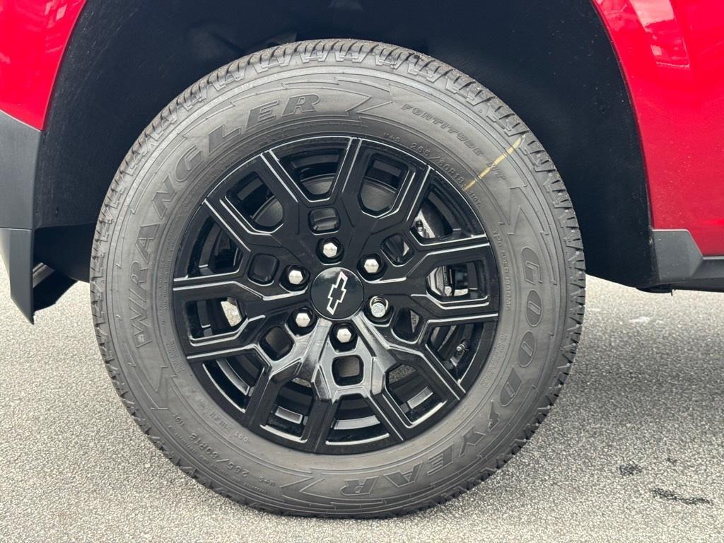 new 2026 Chevrolet Colorado car, priced at $31,135