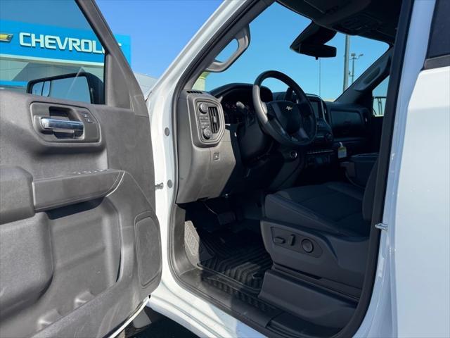 new 2024 Chevrolet Silverado 1500 car, priced at $40,700