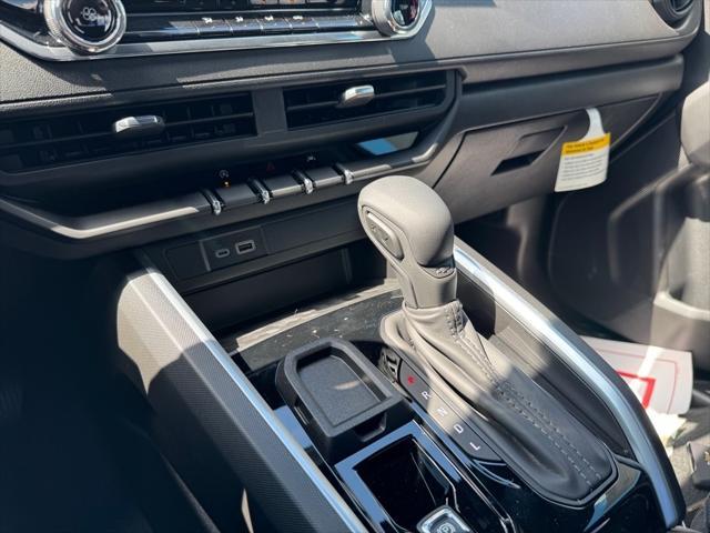 new 2025 Chevrolet Colorado car, priced at $31,135