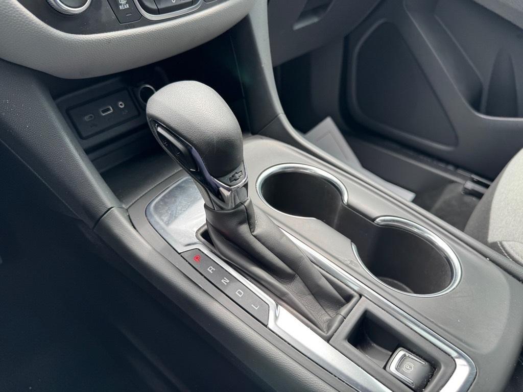 used 2022 Chevrolet Equinox car, priced at $23,362