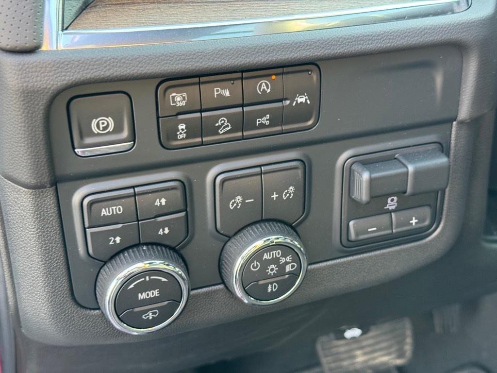 new 2025 Chevrolet Suburban car, priced at $92,150