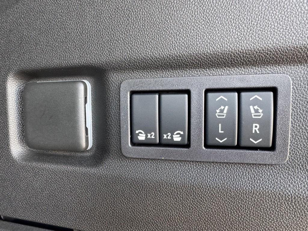 new 2025 Chevrolet Suburban car, priced at $92,150