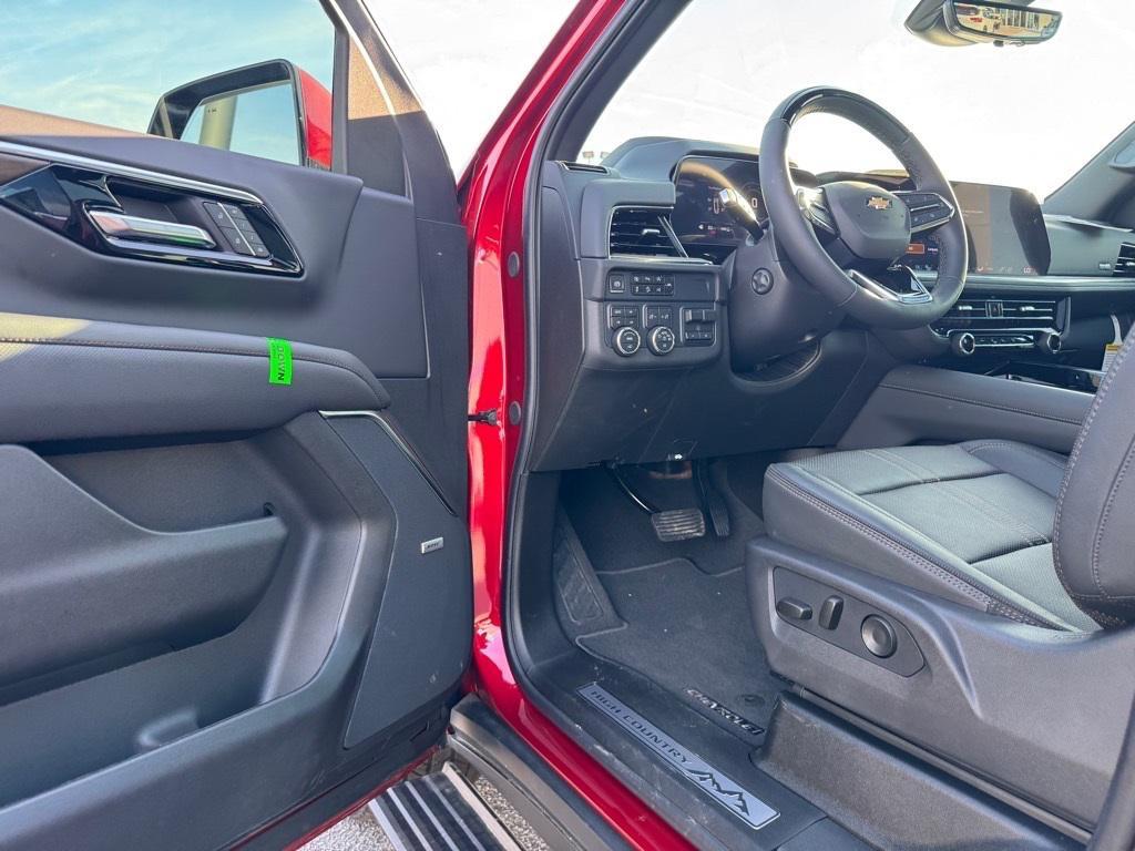 new 2025 Chevrolet Suburban car, priced at $92,150