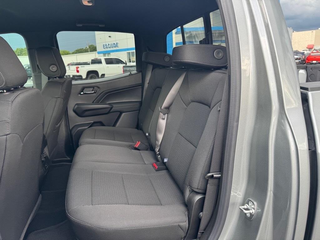 new 2026 Chevrolet Colorado car, priced at $33,095