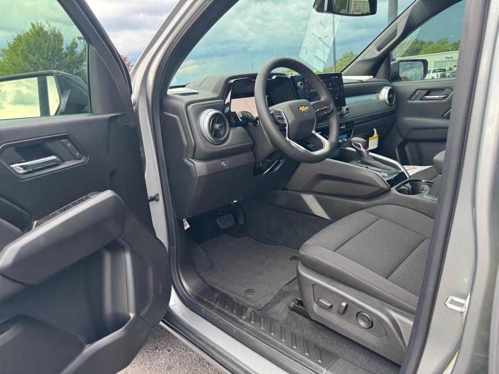 new 2026 Chevrolet Colorado car, priced at $33,095