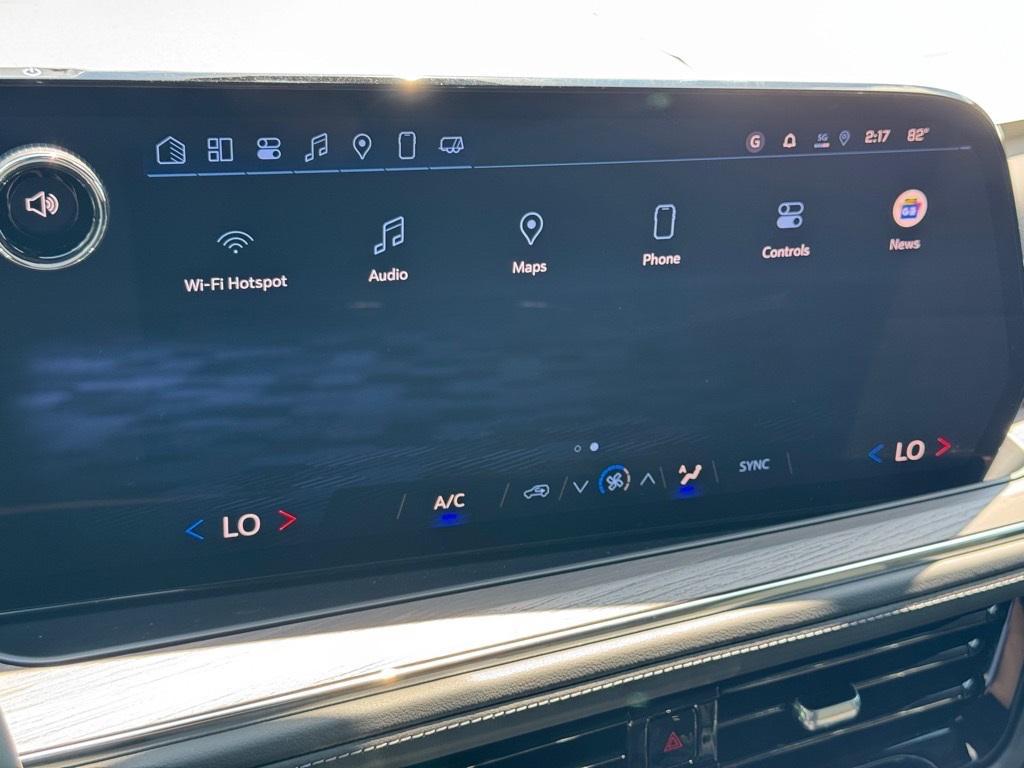 new 2025 Chevrolet Suburban car, priced at $59,965