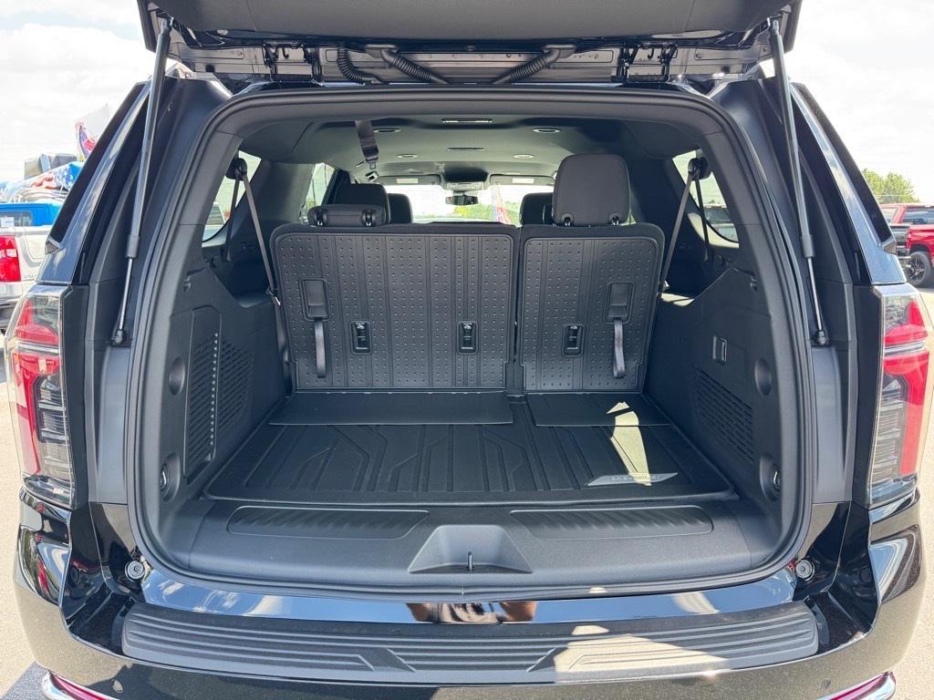 new 2025 Chevrolet Suburban car, priced at $59,965