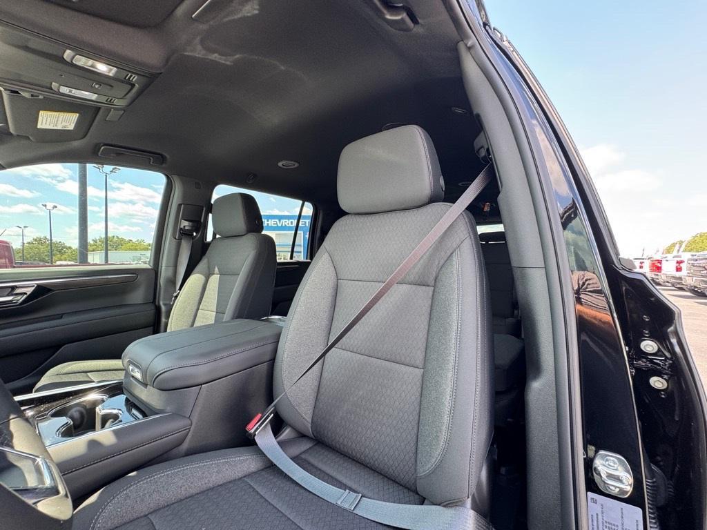 new 2025 Chevrolet Suburban car, priced at $59,965