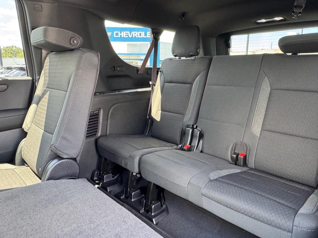 new 2025 Chevrolet Suburban car, priced at $59,965