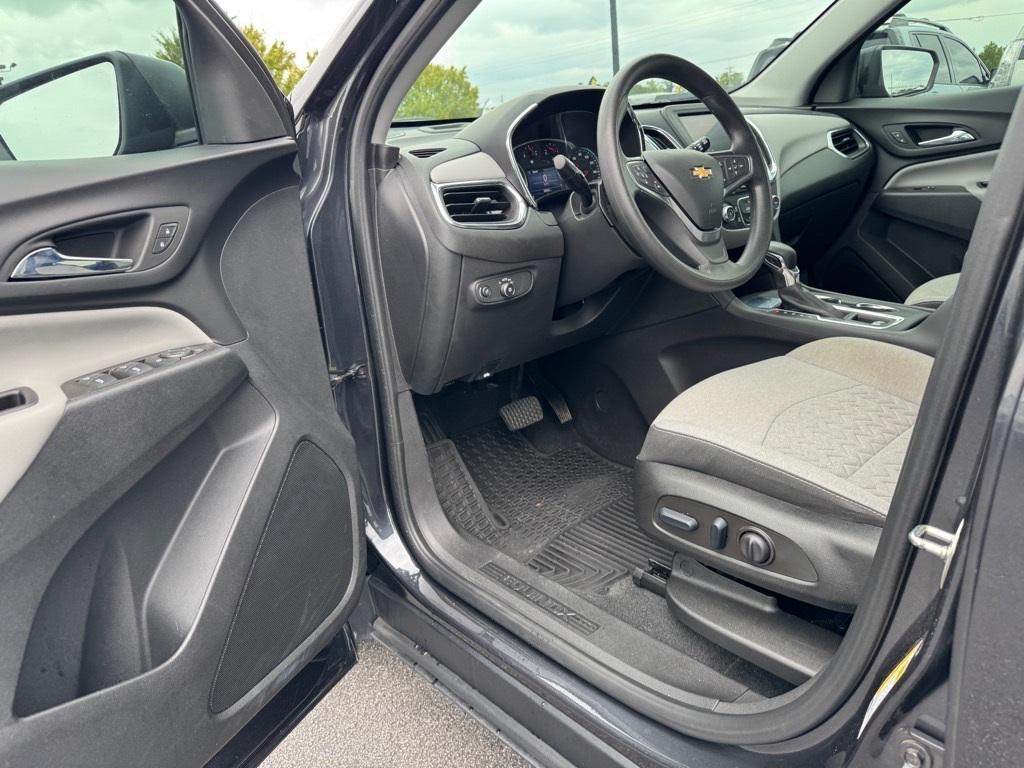used 2022 Chevrolet Equinox car, priced at $22,862